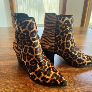 Aldo Leopard print high ankle boot, size 8.5